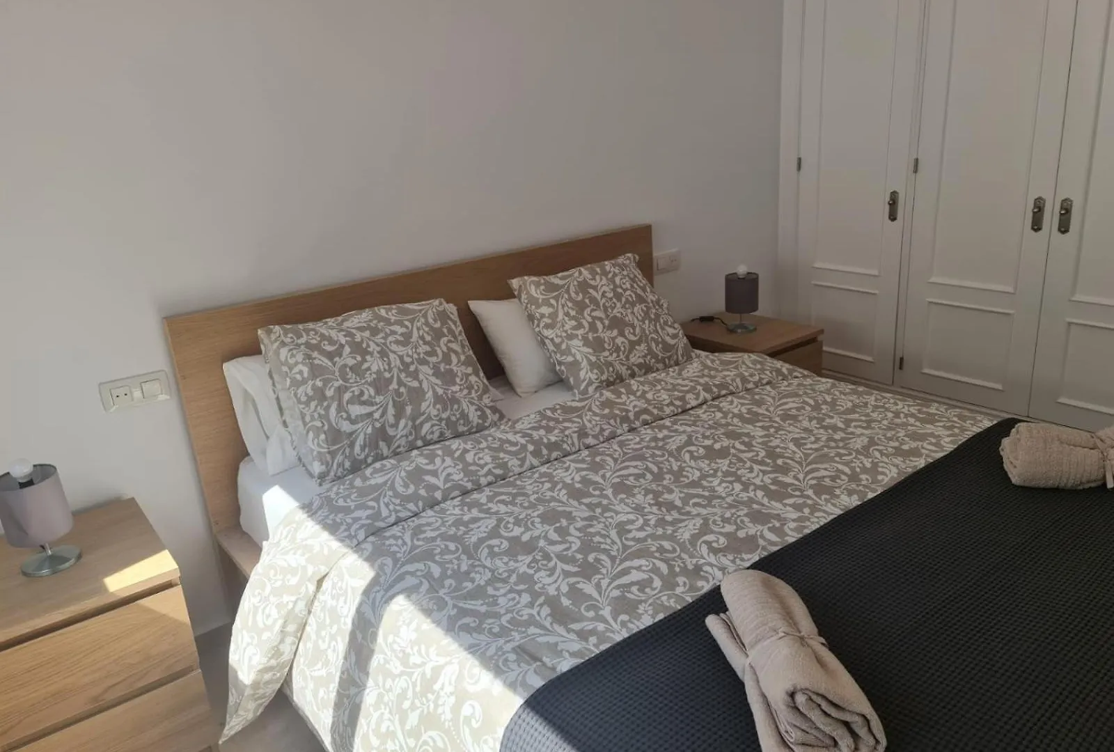 Apt De 3 Dormitorios A 3 Minutos En Coche De La Playa Casares Apartamento